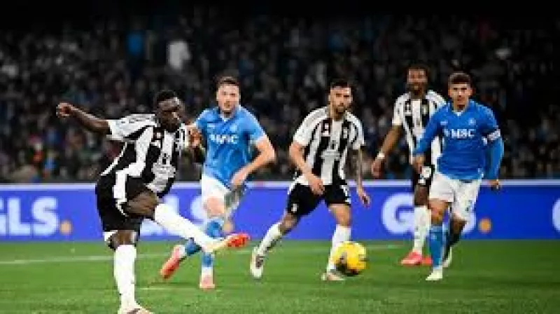 "Футбольний клуб «Кальярі» обіграв «Рому» у захоплюючому матчі у Кальярі"