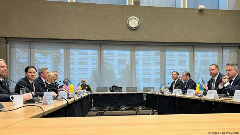 Глава Офісу президента України Андрій Ермак запевнив: Київ не віддасть жодної території Росії