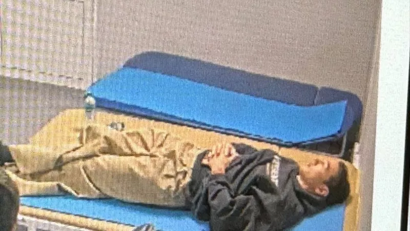 Коміку Нурлану Сабурову заборонили в'їзд до Росії на 50 років через його позицію щодо війни в Україні