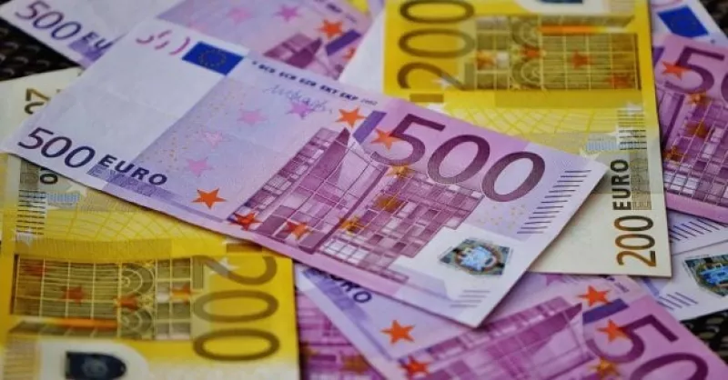 Курс євро досягнув історичного максимуму: 49,52 грн за євро на 12 грудня