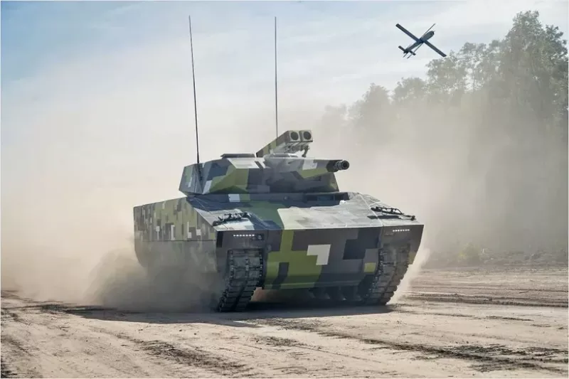 НАТО замовило у "Rheinmetall" сотні дронів HERO на понад 100 млн євро