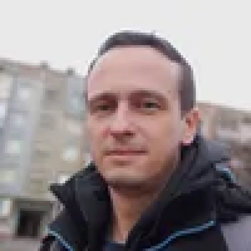 Обстріл складу «Оптима-Фарм» у Дніпрі: нові втрати через російські атаки