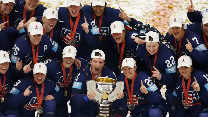Перемога американських хокеїсток над Канадою: історичні моменти Олімпіади 2026 у Мілані
