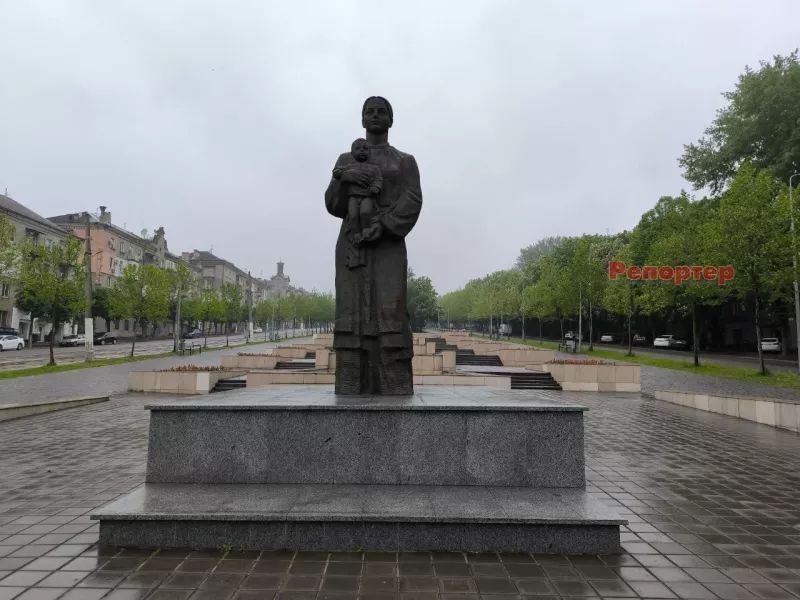 Погода у Дніпрі: сильні зливи та грози протягом тижня, попередження для мешканців
