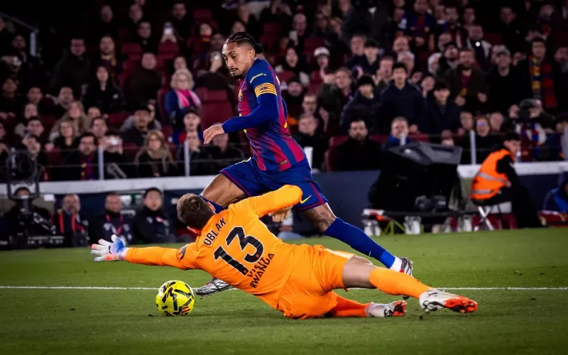 "Полуфінал Кубка Іспанії: «Атлетико Мадрид» приймає «Барселону» з кадровими проблемами"