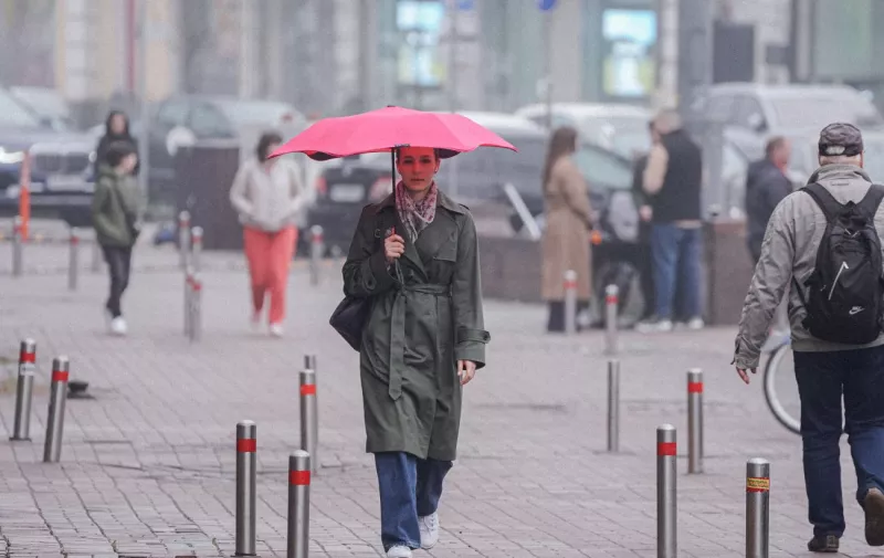 Прогноз погоди в Києві: заморозки та дощі на вихідних, синоптики попереджають про небезпеку