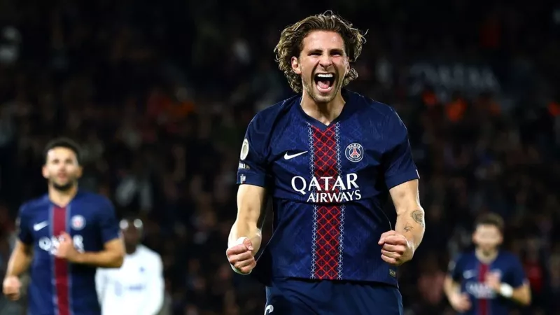 ПСЖ планує заміну Забарному та розглядає покупку Маріо Хіли з "Лаціо"