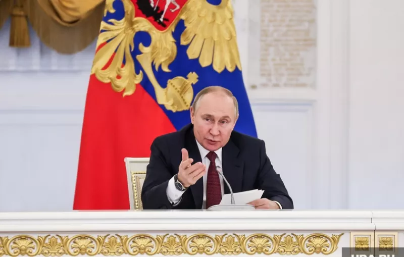 Путін оголосив про захоплення неіснуючого міста Комсомольск, вказуючи на Горишні Плавні