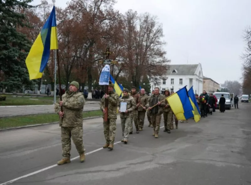 Роменська громада в скорботі: прощання з героєм Олегом Близнюком
