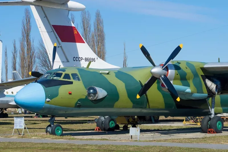 Росія втратила літак Ан-26 на аеродромі в окупованому Криму: атака безпілотника