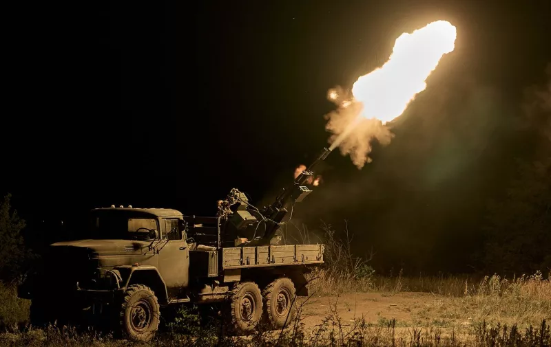 Силы ПВО Украины отражают массированную атаку ракетами из России: взрывы в Киеве