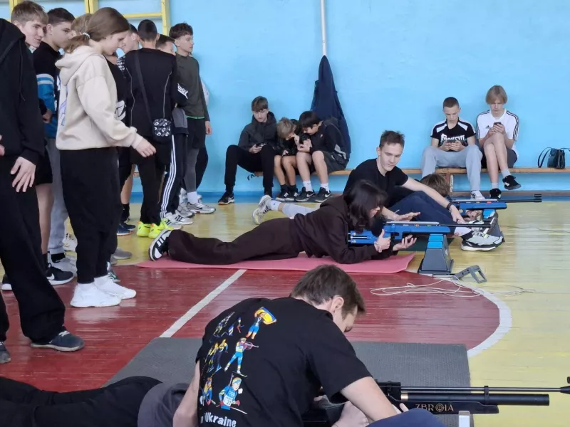 Спортивний майстер-клас з біатлону у Жмеринці: Тренери та учні вдосконалюють навички