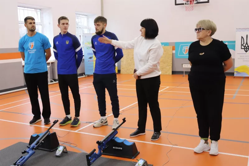 Спортивний майстер-клас з біатлону у Жмеринці: Тренери та учні вдосконалюють навички