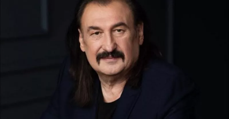 Степан Гіга терміново прооперований: стан артиста важкий, але стабільний