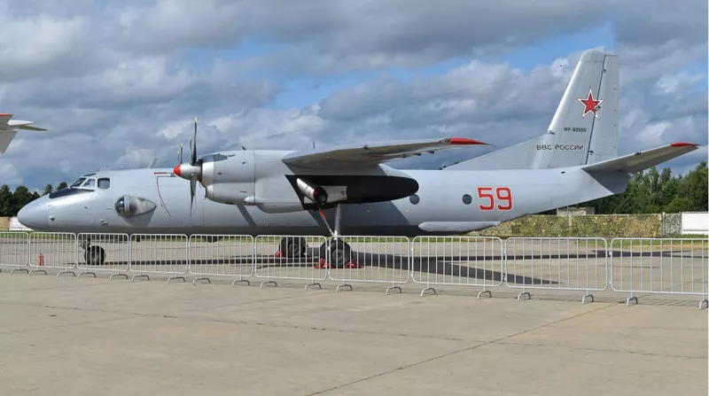 В Росії втрачено зв'язок з військово-транспортним літаком Ан-26 над Кримом