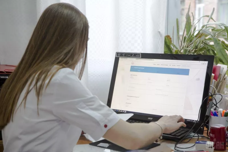 В Україні запрацював «Кабінет пацієнта»: декларацію з лікарем можна відтепер укласти онлайн