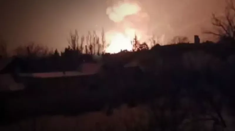 Збройні сили вразили нафтобазу в Пензенській області РФ та РЛС у Криму